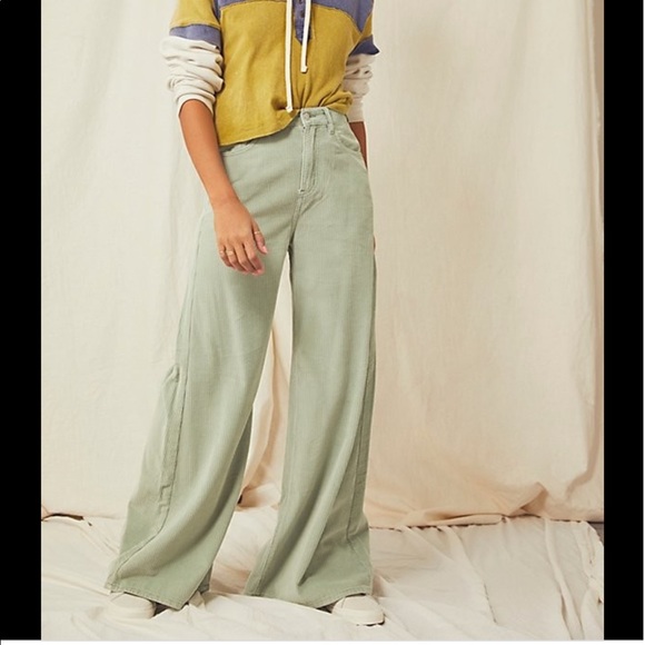 ✨SOLD✨FREE PEOPLE Ellie Corduroy Wide Leg High Rise Jeans (Size 31) NWOT $128 - Picture 1 of 10